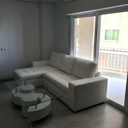 Modern Beach Apartment Торрев'єха Екстер'єр фото